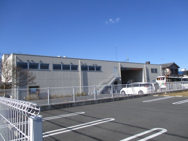 幼稚園・保育園　草加氷川幼稚園（幼稚園・保育園）まで258m