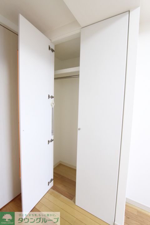 収納　洋室※参考写真