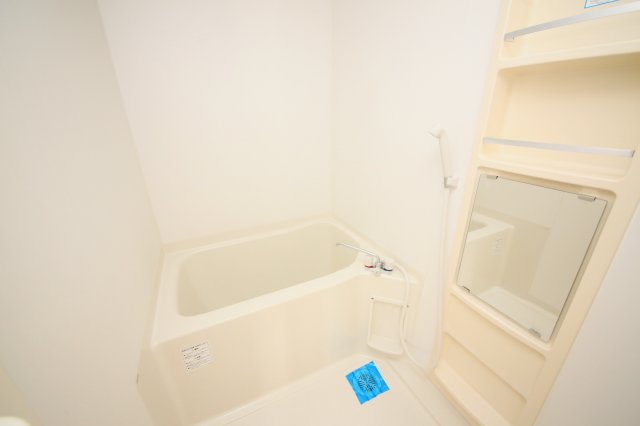 バス・シャワールーム　別部屋同間取りの写真になります。