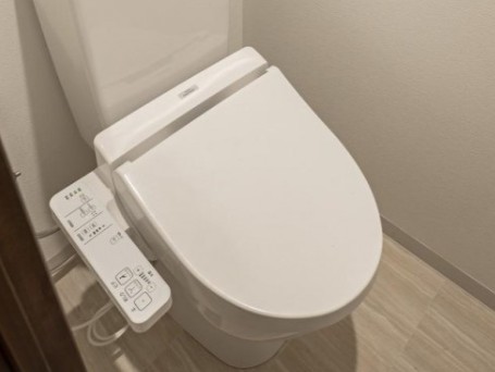 トイレ　落ち着いたトイレです