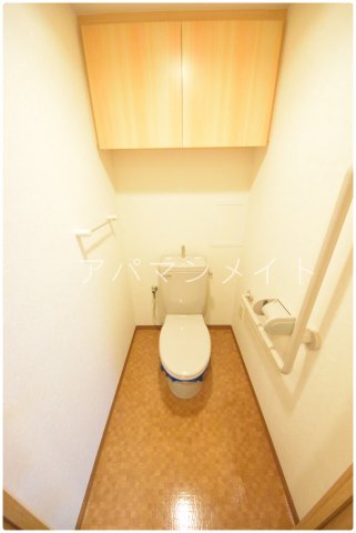 トイレ　落ち着いたトイレです