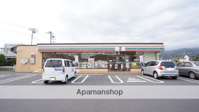 コンビニ　セブンイレブン（コンビニ）まで2574m