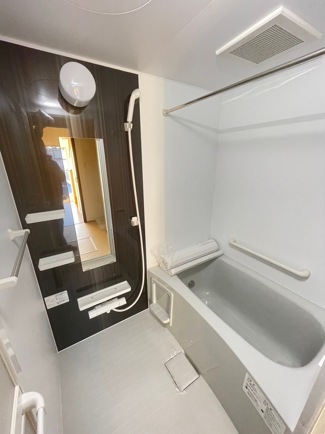 バス・シャワールーム　同建物別号室