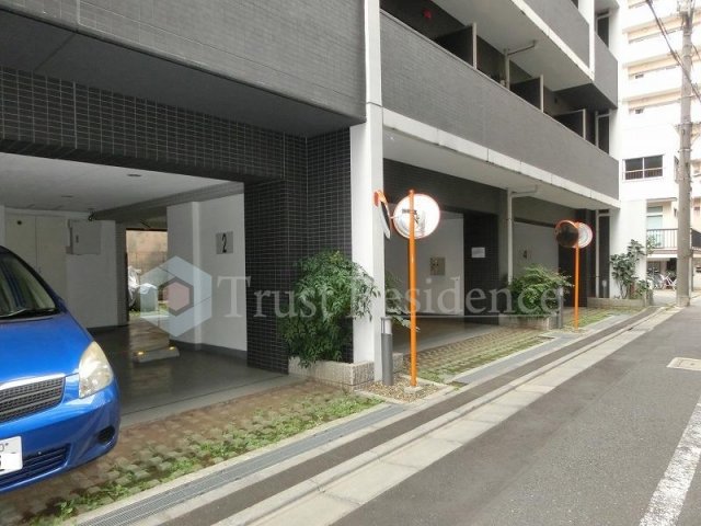 駐車場　メイクスデザイン清澄白河アジールコート