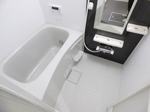 バス・シャワールーム　追い炊き機能付きの浴室♪