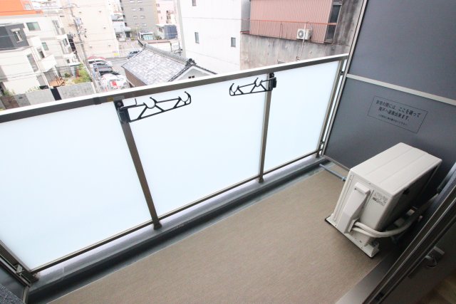バルコニー　※別室の参考写真の為、現況優先です。