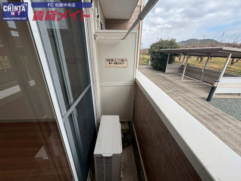 バルコニー　別部屋反転画像参考