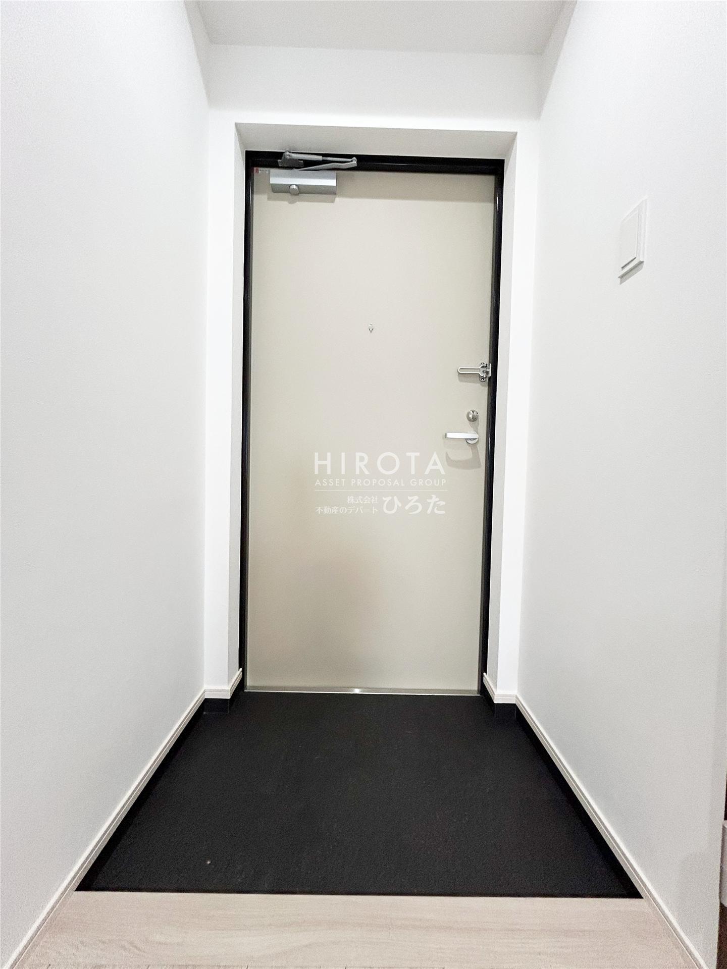 玄関　※同仕様写真※