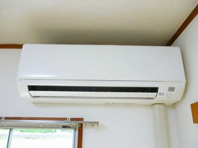 その他設備　冷暖房完備のエアコン