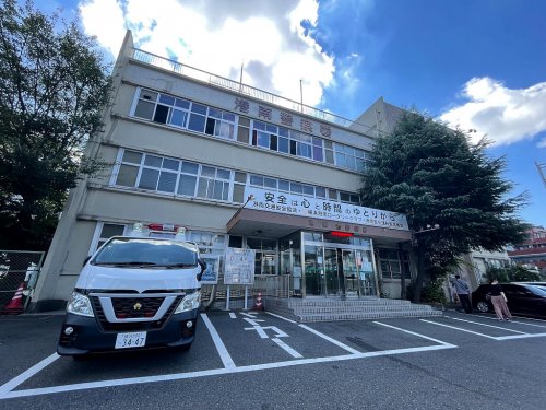 警察署・交番　港南警察署（警察署・交番）まで1148m