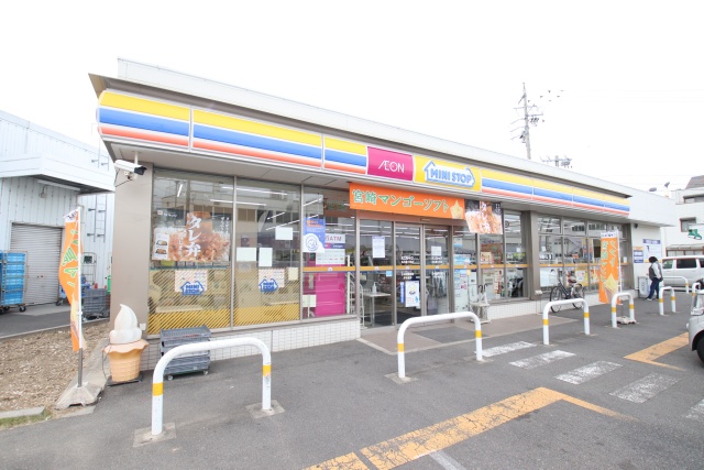 コンビニ　ミニストップ　名古屋小塚店（コンビニ）まで500m