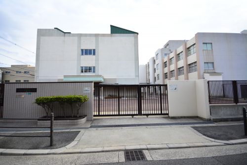 中学校　阿倍野中学校（中学校）まで642m