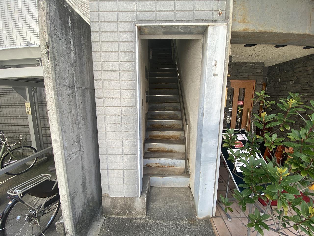 エントランス　建物入り口部分です♪