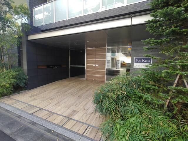 エントランス　清潔なエントランスです