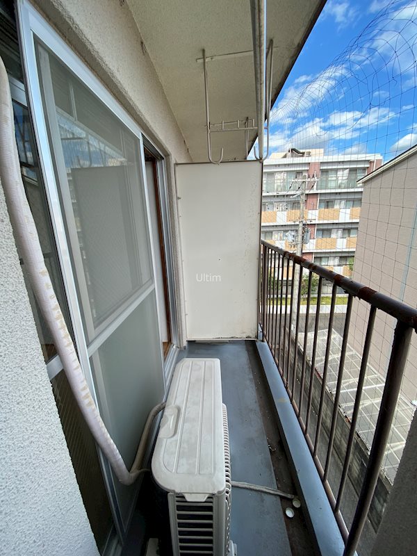 バルコニー　別部屋のお写真です。ご参考までに！