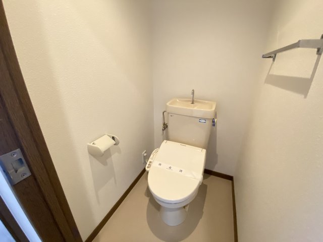 トイレ　同仕様サンプル写真