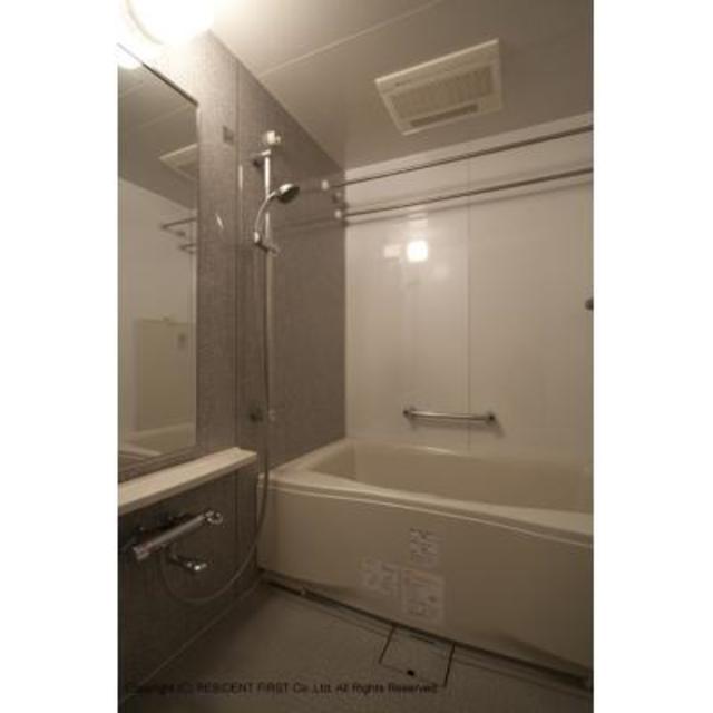 バス・シャワールーム　※写真は同タイプ住戸です。