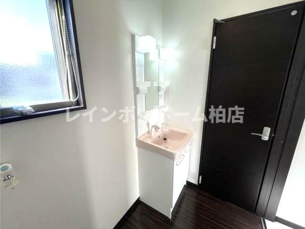 洗面設備　忙しい朝には欠かせない洗面所です