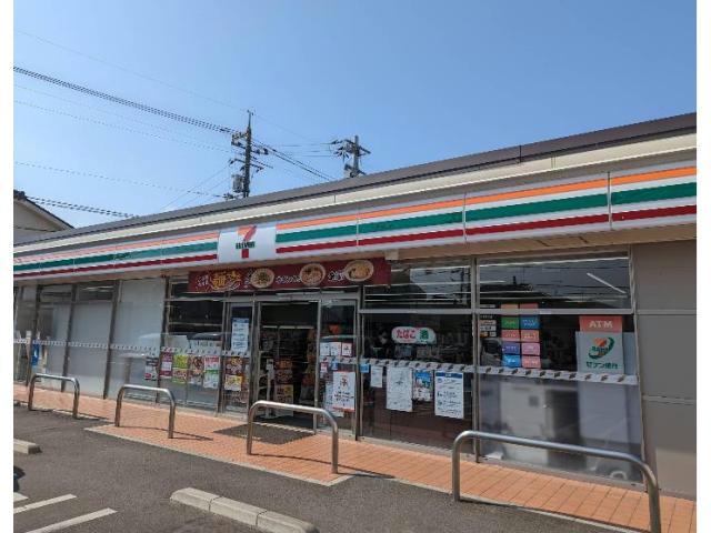 コンビニ　セブンイレブン福山本庄町中4丁目店（コンビニ）まで657m