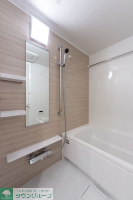 バス・シャワールーム　※写真は同タイプ住戸です。