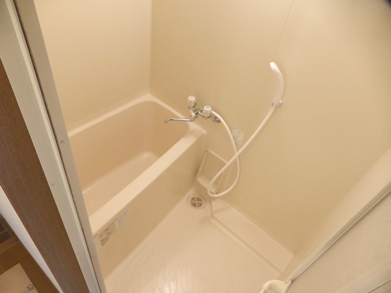 バス・シャワールーム　同物件別部屋