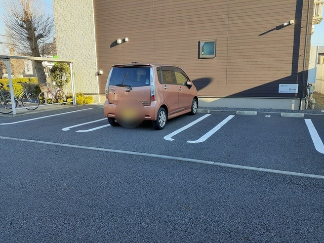 駐車場　駐車場