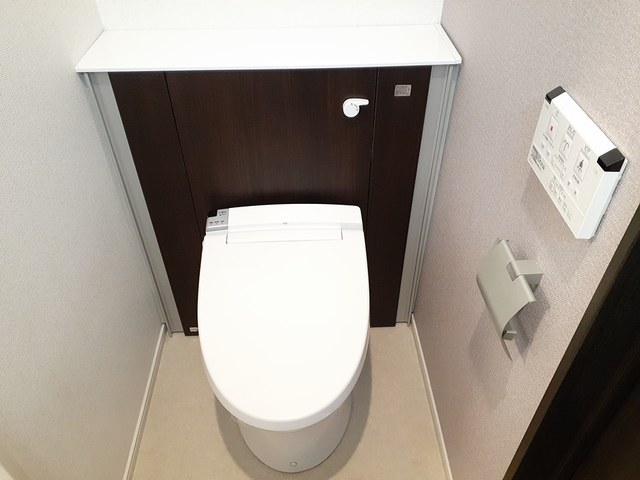トイレ　トイレ