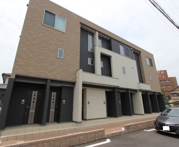 建物外観　オシャレな外観