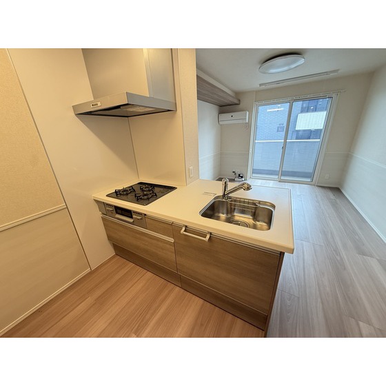 キッチン　※別部屋写真、現況優先