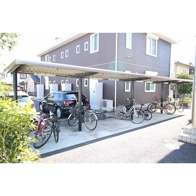 その他共有部分　駐輪場もあります♪