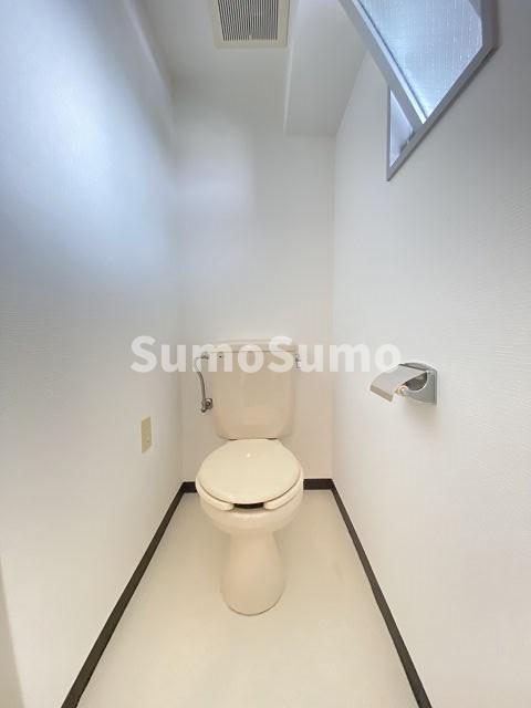 トイレ　落ち着いたトイレです