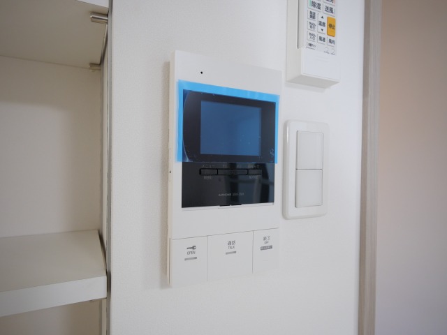 セキュリティ　防犯面に配慮したＴＶモニターホン付きです！