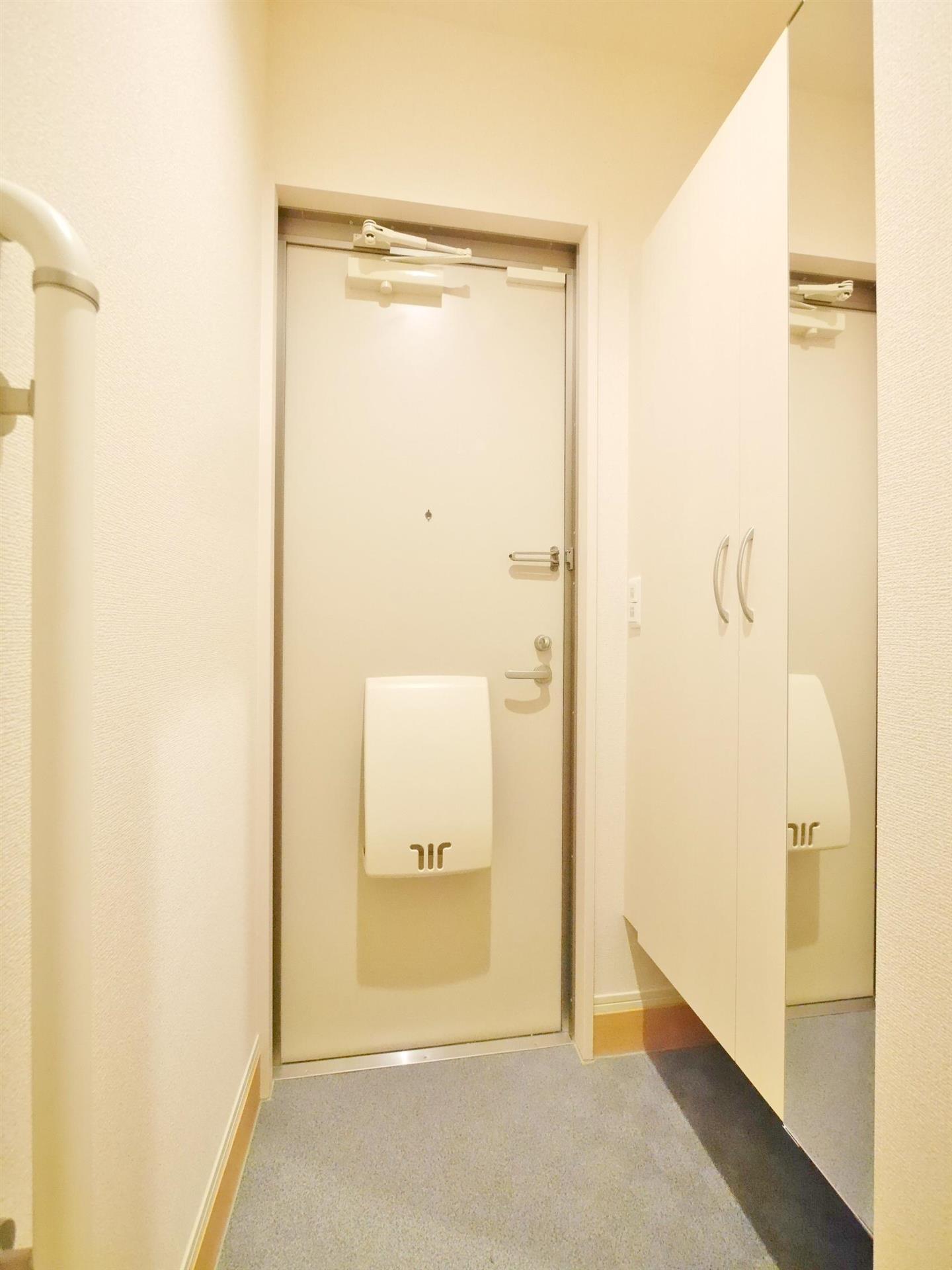 玄関　※同仕様写真