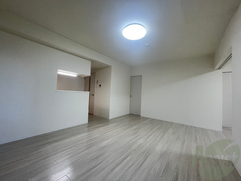 居室・リビング　広くてキレイなお部屋が広がっていて、充実した生活が送れそう。