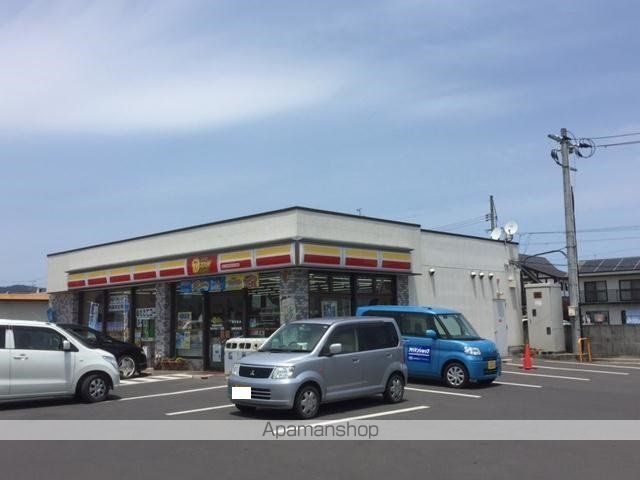 コンビニ　デイリーヤマザキ（コンビニ）まで370m