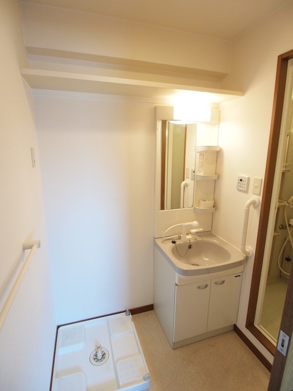 洗面設備　独立洗面台のお部屋です。