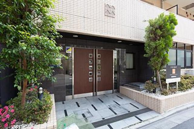 エントランス　落ち着いたエントランスです