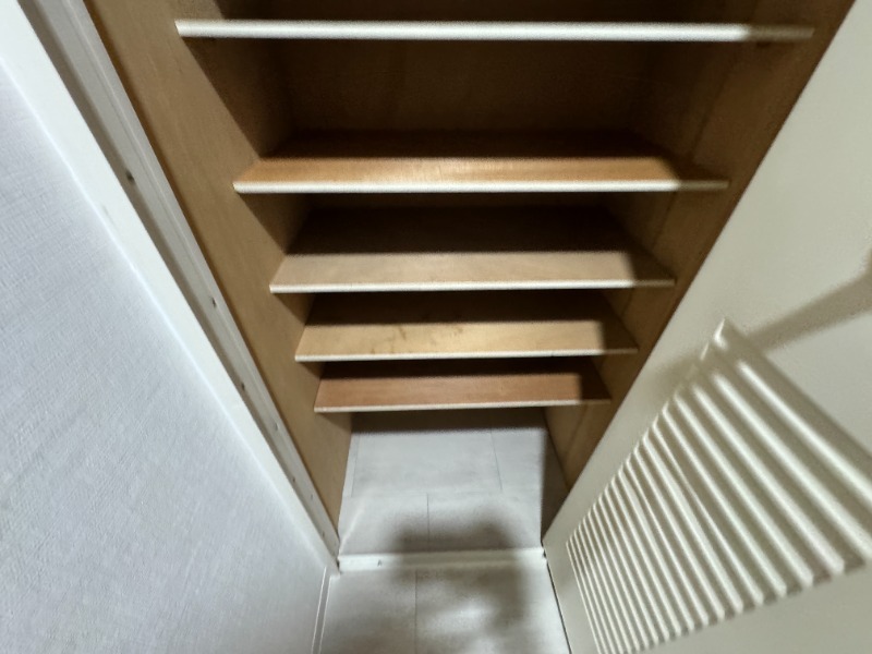 収納　シューズBOX