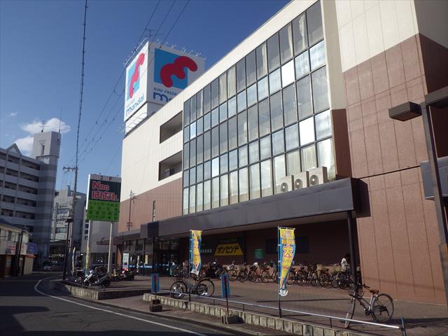 スーパー　万代　尾崎店（スーパー）まで283m