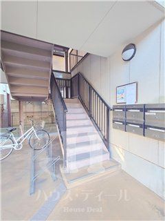 エントランス　毎日通るエントランスはこのようになっています