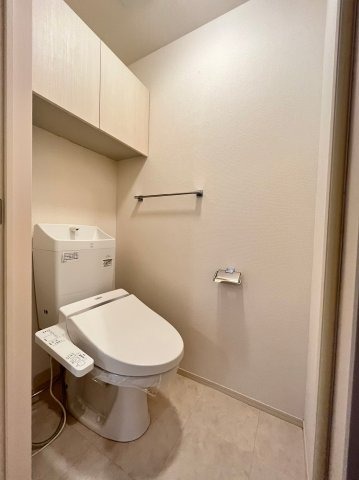 トイレ　同物件、類似間取りのイメージ写真です。