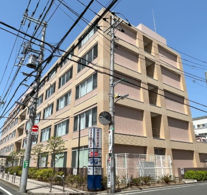 病院　公益財団法人東京都医療保健協会練馬総合病院（病院）まで527m