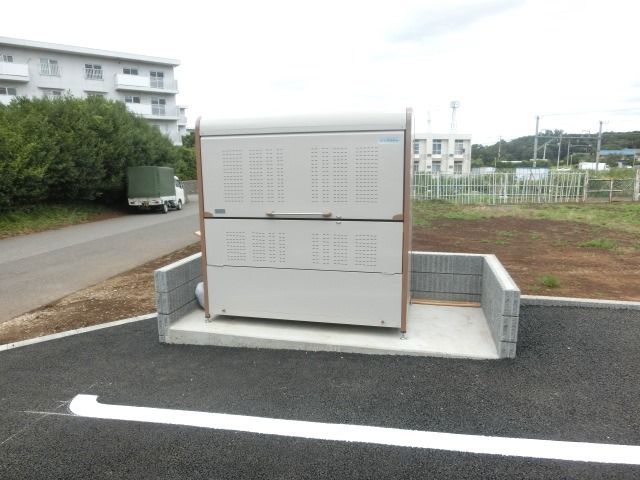 その他　ダストボックスも敷地内にございます。