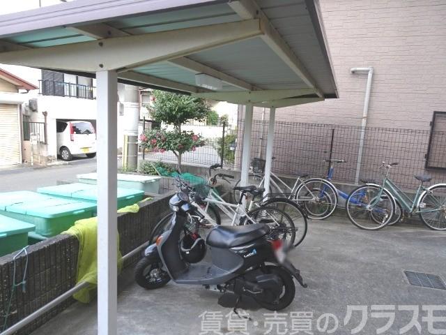 その他共有部分　屋根付き駐輪場