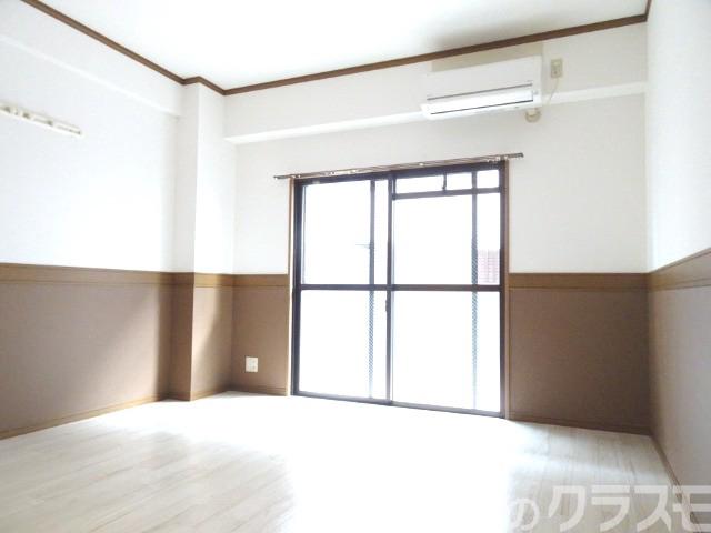 居室・リビング　明るいお部屋です♪