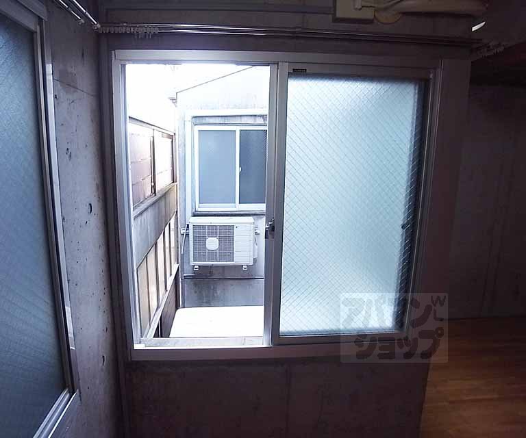 眺望　３０２号室から