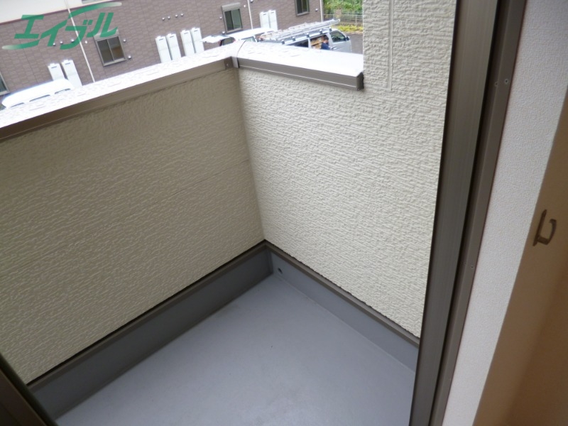 バルコニー　同タイプ写真反転