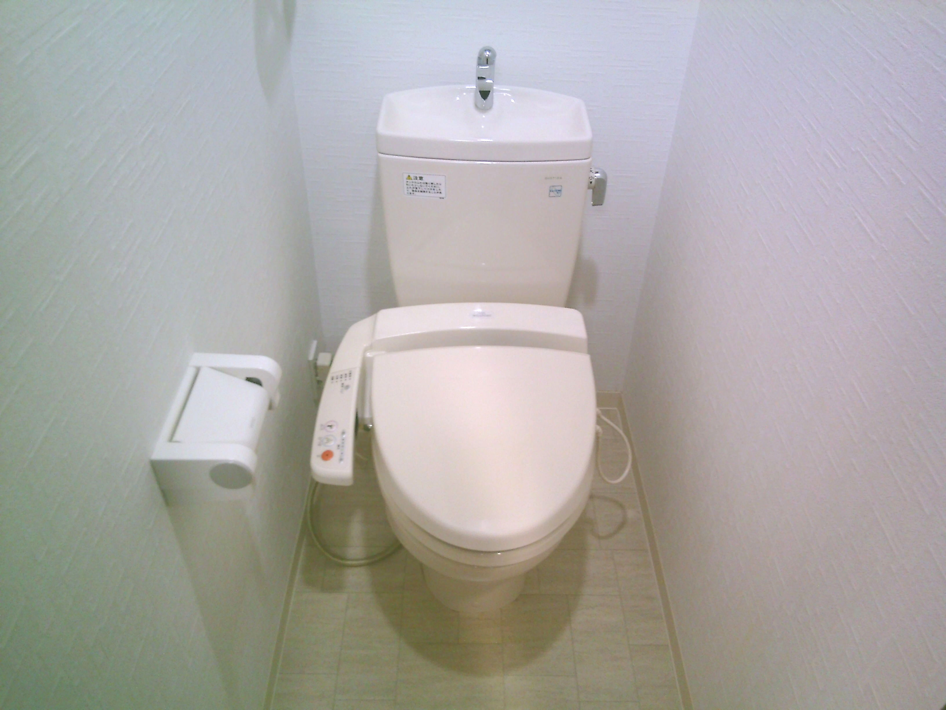 トイレ　WC、ウォシュレット