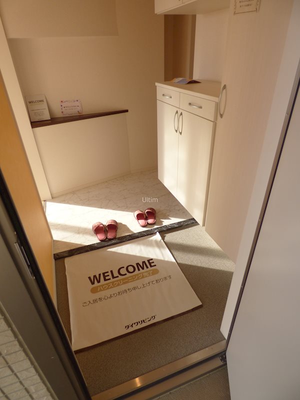 玄関　※別部屋の写真です。ご参考までに
