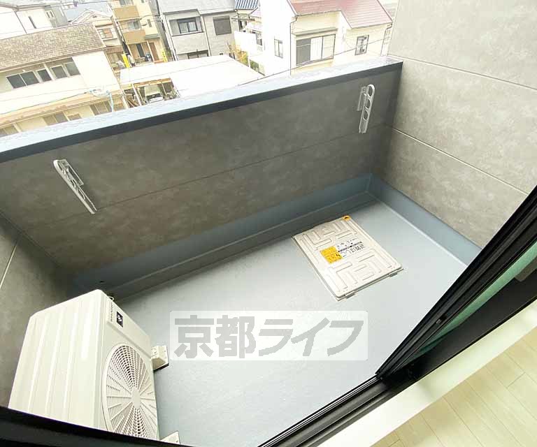 バルコニー　広めのバルコニーです